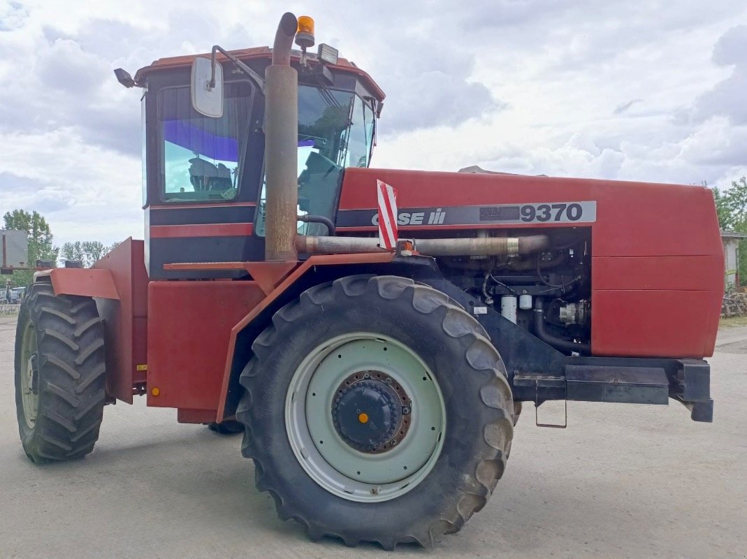 Traktor типа Case IH Steiger 9370 - MOTOR & GETRIEBE NEU, Gebrauchtmaschine в Liebenwalde (Фотография 4)