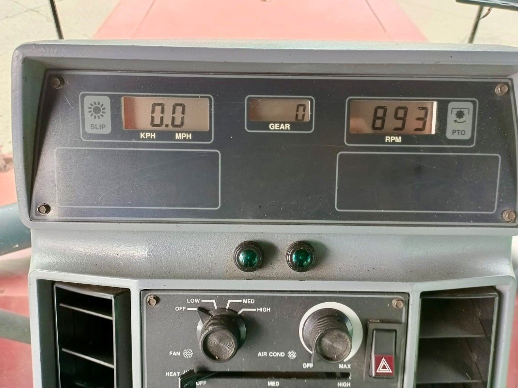 Traktor типа Case IH Steiger 9370 - MOTOR & GETRIEBE NEU, Gebrauchtmaschine в Liebenwalde (Фотография 15)