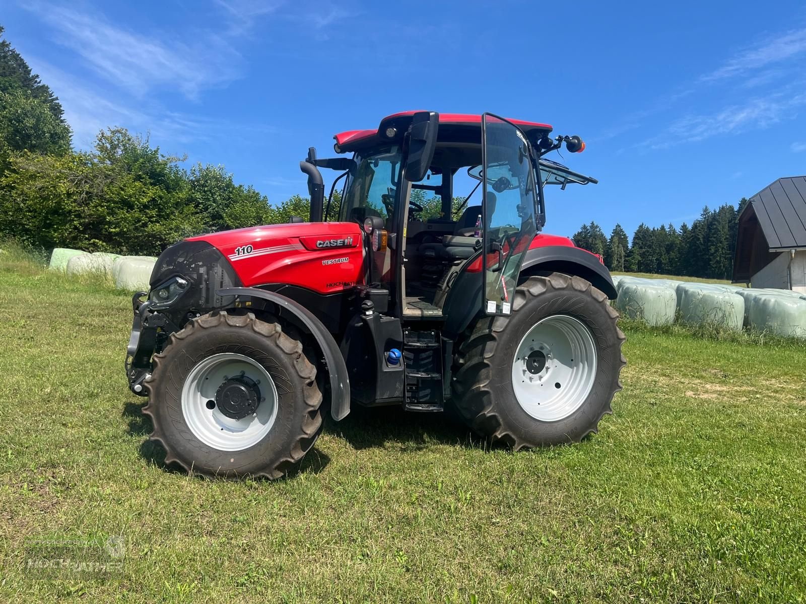 Traktor of the type Case IH Vestrum 110 AD8 (MY23), Gebrauchtmaschine in Kronstorf (Picture 3)