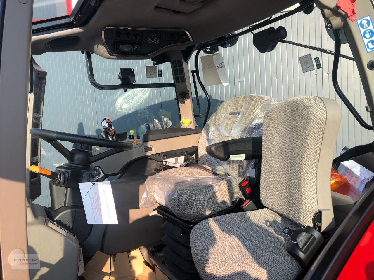 Traktor of the type Case IH Vestrum 110 CVX, Neumaschine in Tuntenhausen (Picture 8)