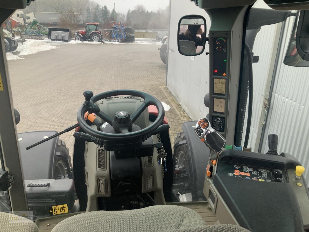 Traktor des Typs Case IH Vestrum 130 CVX Driv, Neumaschine in Pfreimd (Bild 4)