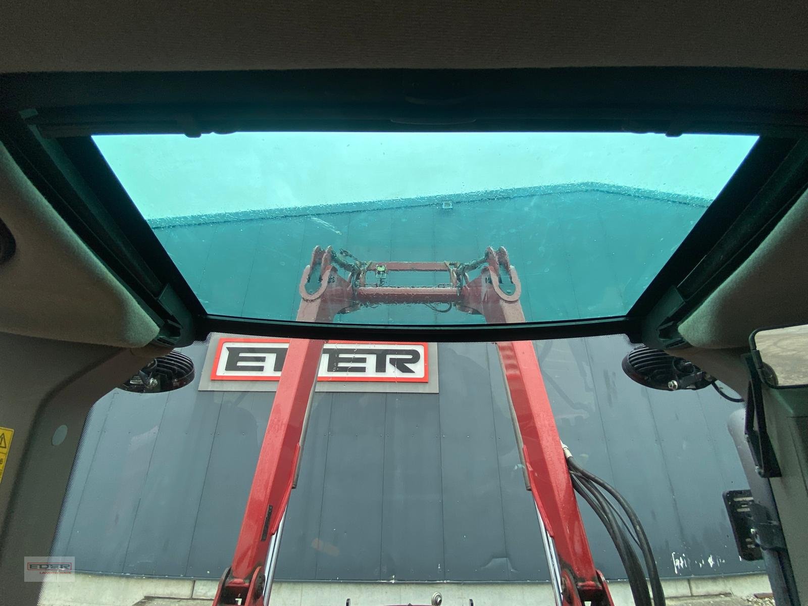 Traktor типа Case IH Vestrum 130 CVX Vollausstattung, Gebrauchtmaschine в Tuntenhausen (Фотография 31)