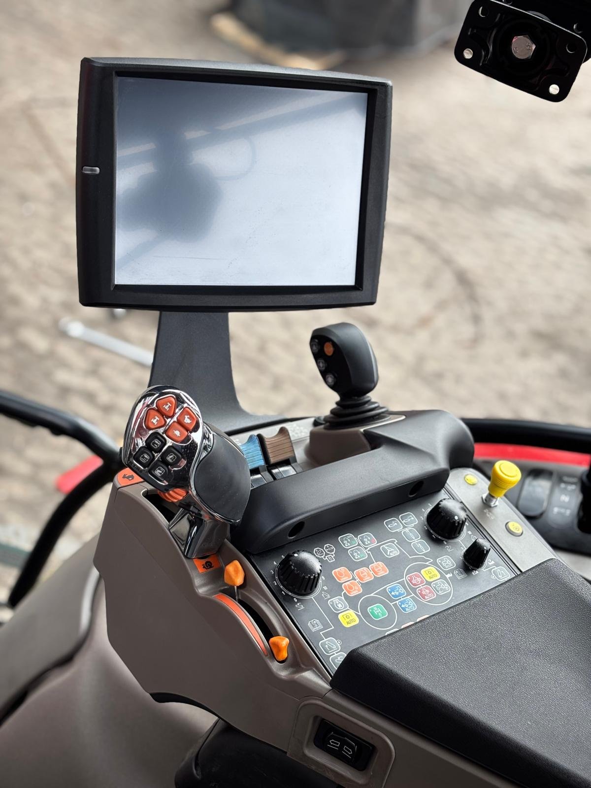 Traktor of the type Case IH Vestrum 130 CVX, Gebrauchtmaschine in Esens (Picture 11)