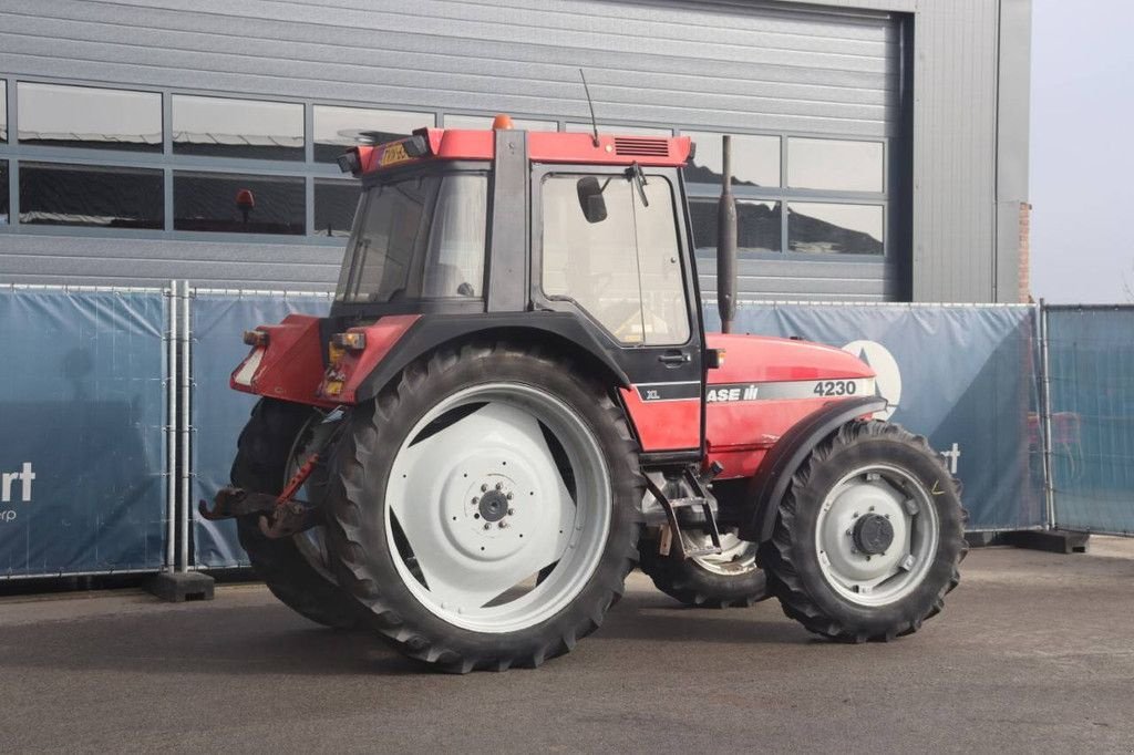 Traktor des Typs Case 4230, Gebrauchtmaschine in Antwerpen (Bild 9)