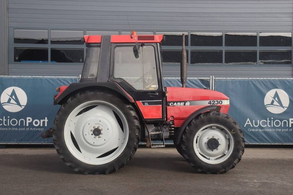 Traktor des Typs Case 4230, Gebrauchtmaschine in Antwerpen (Bild 10)