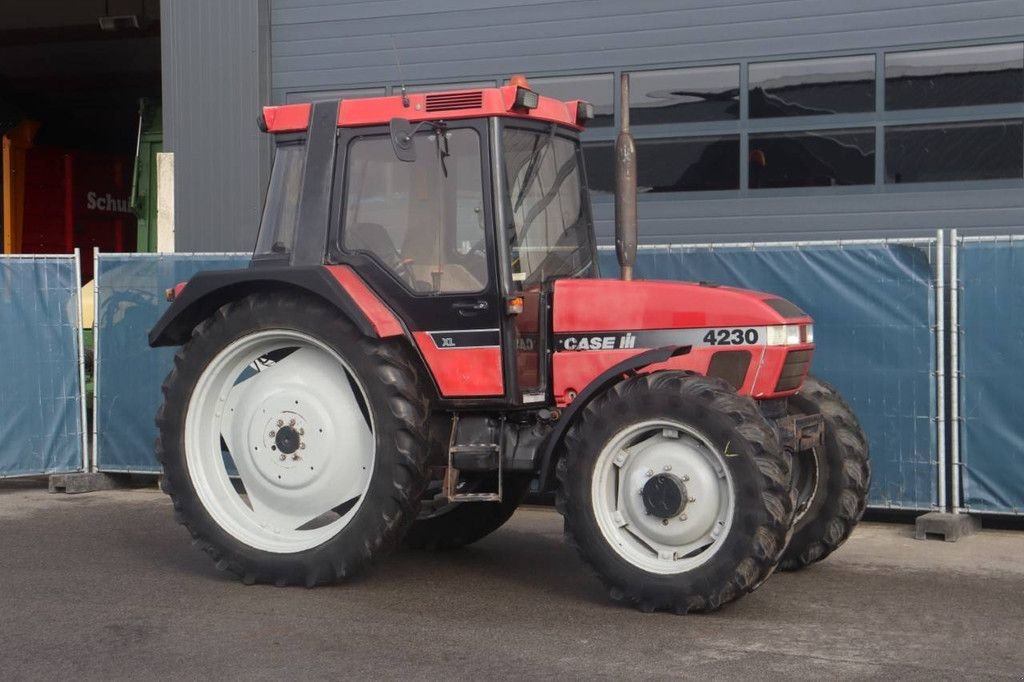 Traktor des Typs Case 4230, Gebrauchtmaschine in Antwerpen (Bild 11)