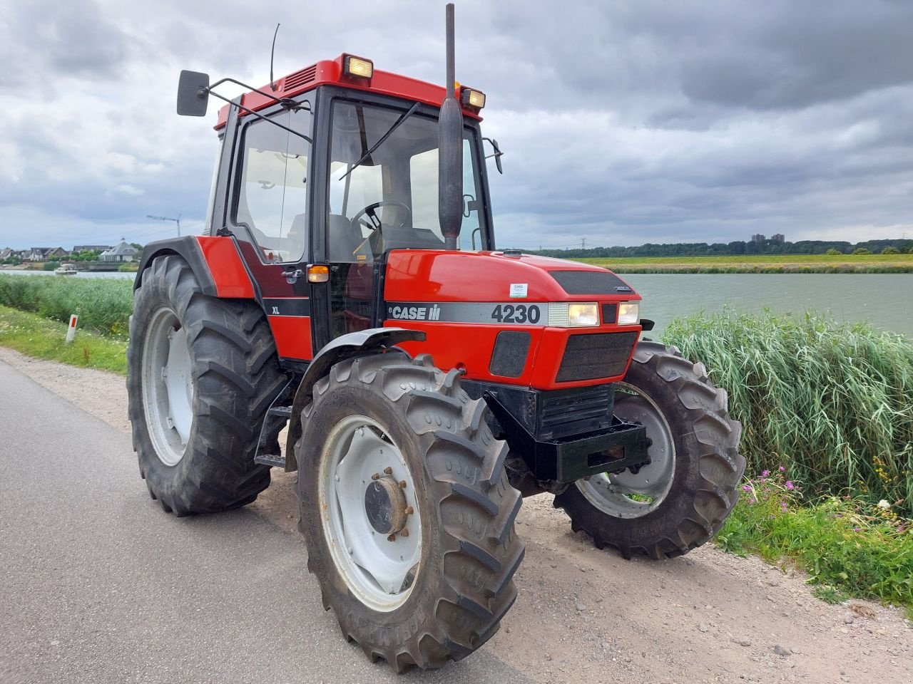Traktor del tipo Case 4230, Gebrauchtmaschine en Ouderkerk aan den IJssel (Imagen 2)