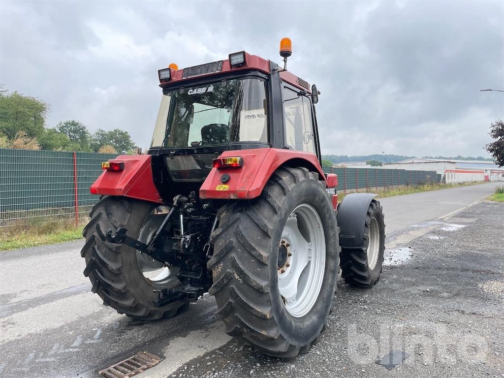 Traktor des Typs Case 856XL, Gebrauchtmaschine in Düsseldorf (Bild 4)