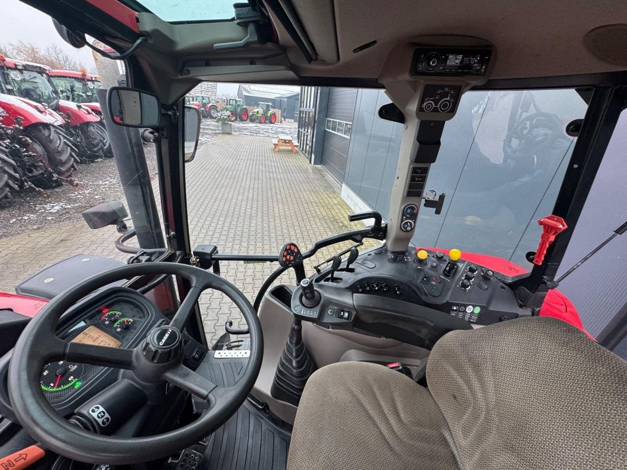 Traktor типа Case Farmall 105U PRO, Gebrauchtmaschine в Daarle (Фотография 10)