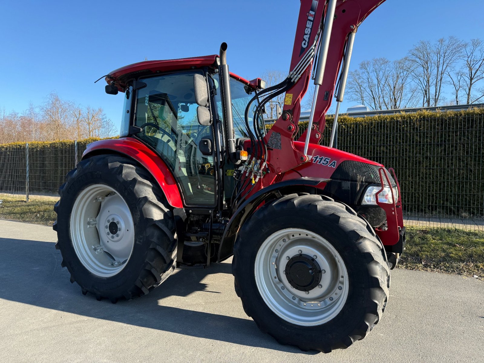 Traktor типа Case FARMALL 115 A - INKL. FRONTLADER, Gebrauchtmaschine в Falkenstein (Фотография 1)