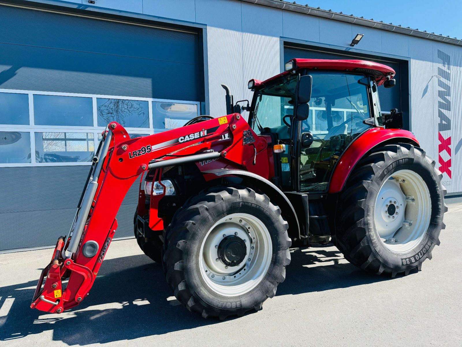 Traktor del tipo Case FARMALL 115 A - LUFT - KLIMA - FRONTLADER, Gebrauchtmaschine In Falkenstein (Immagine 2)