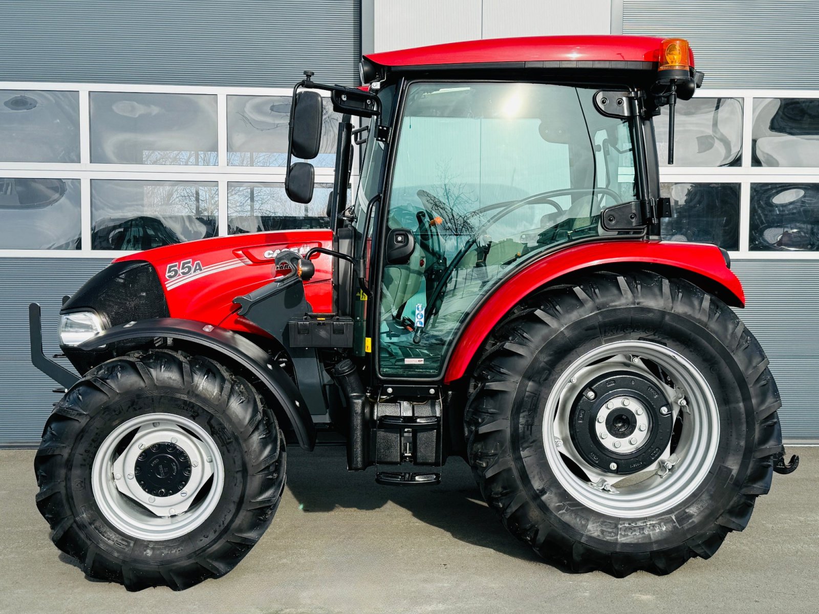 Traktor des Typs Case FARMALL 55A - FRONTLADER KONSOLEN, Gebrauchtmaschine in Falkenstein (Bild 2)