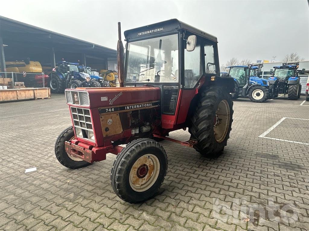 Traktor tipa Case IHC 744, Gebrauchtmaschine u Düsseldorf (Slika 1)