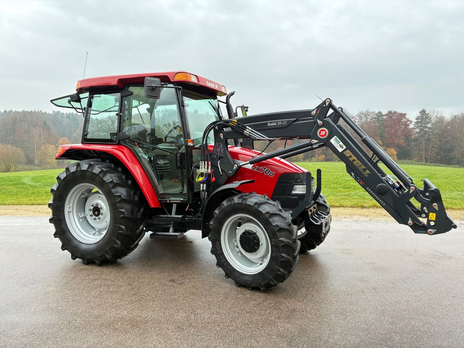 Traktor des Typs Case JX 70U mit Stoll-Industriefrontlader, original 2100 BStd., Gebrauchtmaschine in Laaber (Bild 1)