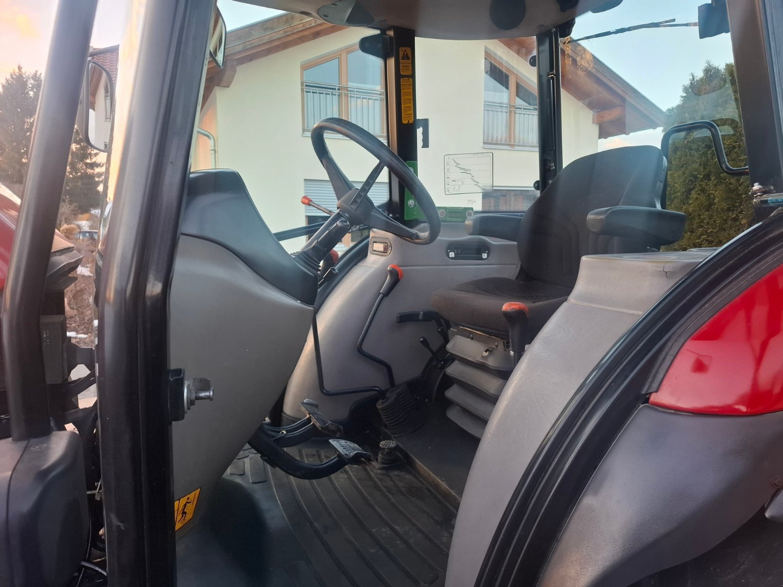 Traktor des Typs Case JX, Gebrauchtmaschine in Außernzell (Bild 3)