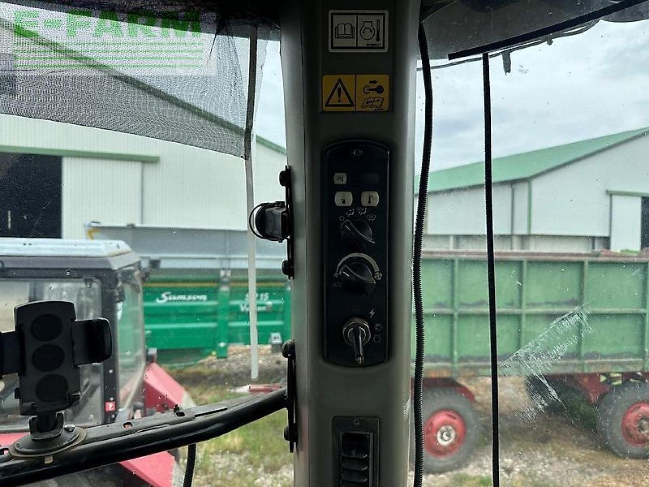 Traktor Türe ait Caterpillar challenger mt 765 b, Gebrauchtmaschine içinde SZEGED (resim 9)