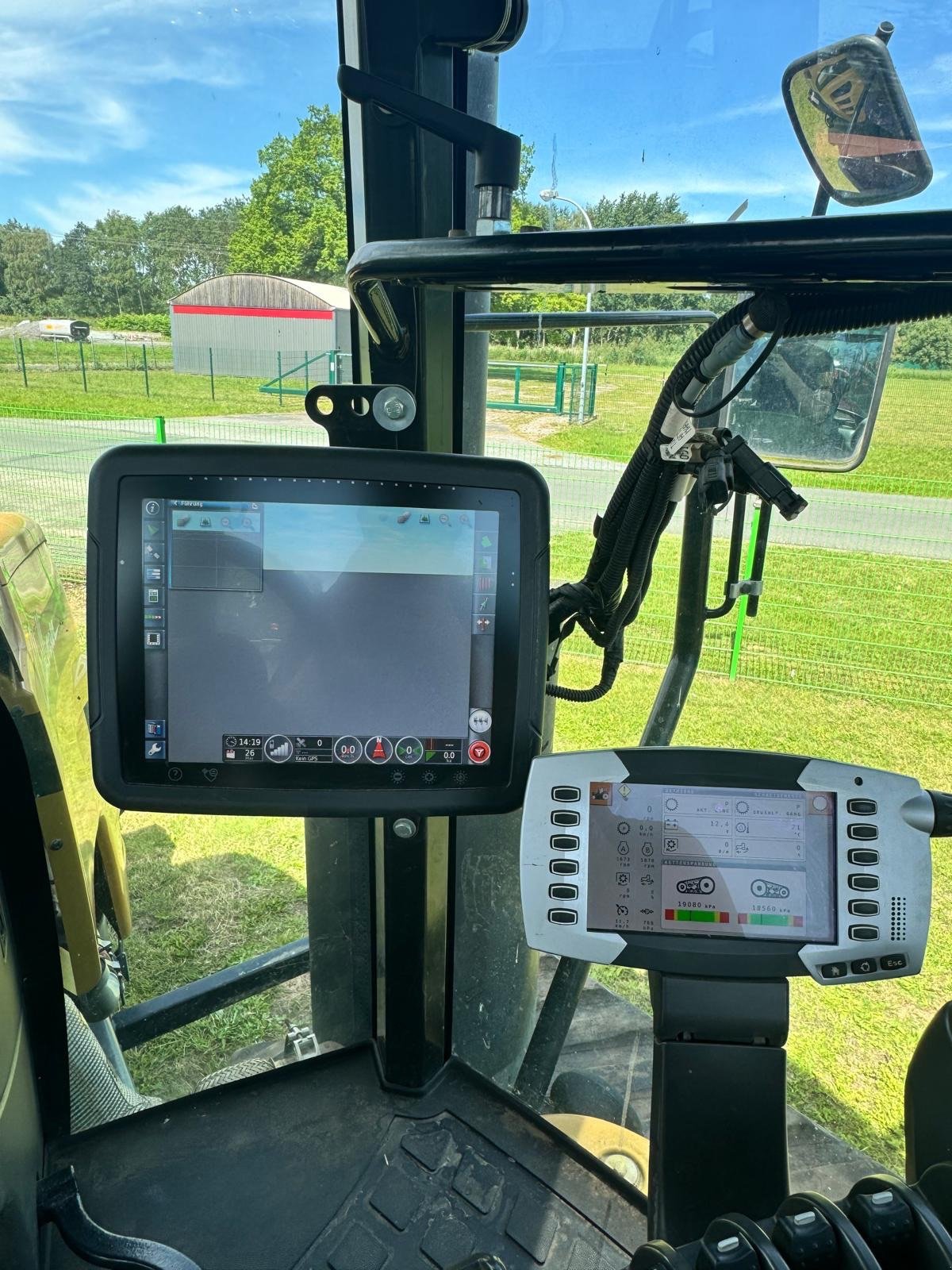 Traktor des Typs Challenger MT 775 E, Gebrauchtmaschine in Bützow (Bild 7)