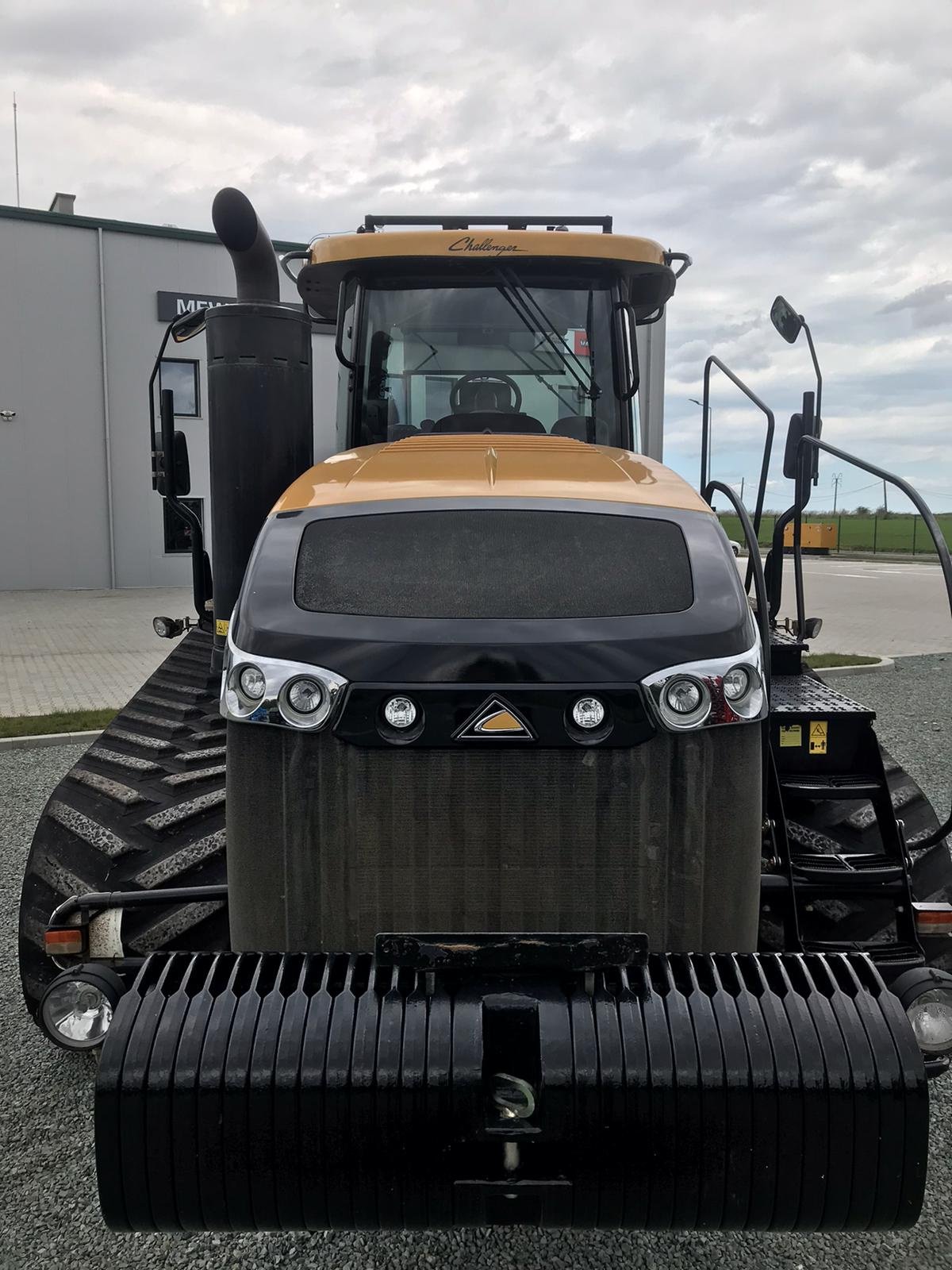 Traktor типа CHALLENGER MT 875 E, Gebrauchtmaschine в Orţişoara (Фотография 1)