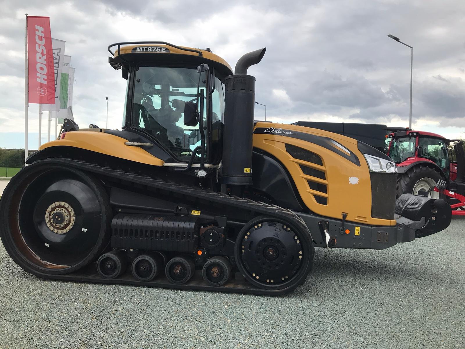 Traktor типа CHALLENGER MT 875 E, Gebrauchtmaschine в Orţişoara (Фотография 7)
