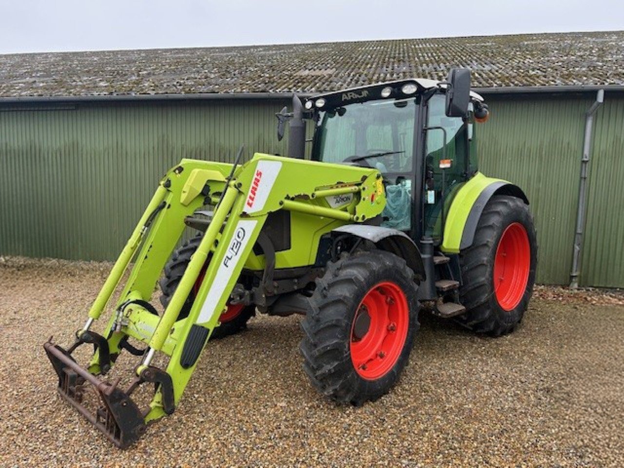 Traktor типа CLAAS 410 ARION, Gebrauchtmaschine в Rødding (Фотография 1)