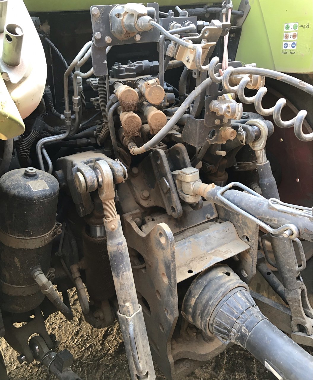 Traktor tip CLAAS 460 Arion, Gebrauchtmaschine in MORLHON LE HAUT (Poză 7)