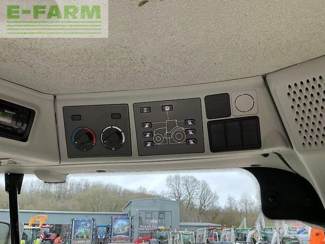 Traktor of the type CLAAS 620 arion tractor (st25431), Gebrauchtmaschine in SHAFTESBURY (Picture 26)