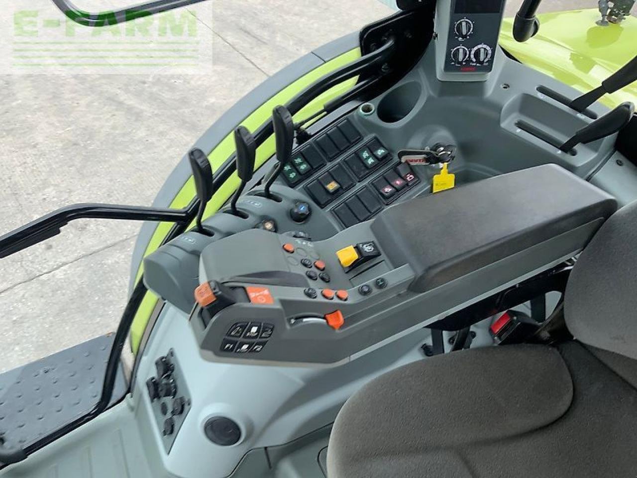 Traktor Türe ait CLAAS 650 arion tractor (st25367), Gebrauchtmaschine içinde SHAFTESBURY (resim 22)