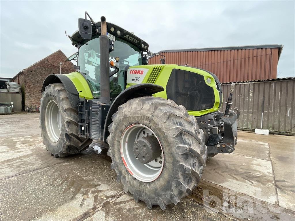Traktor za tip CLAAS 850 AXION, Gebrauchtmaschine u Düsseldorf (Slika 2)