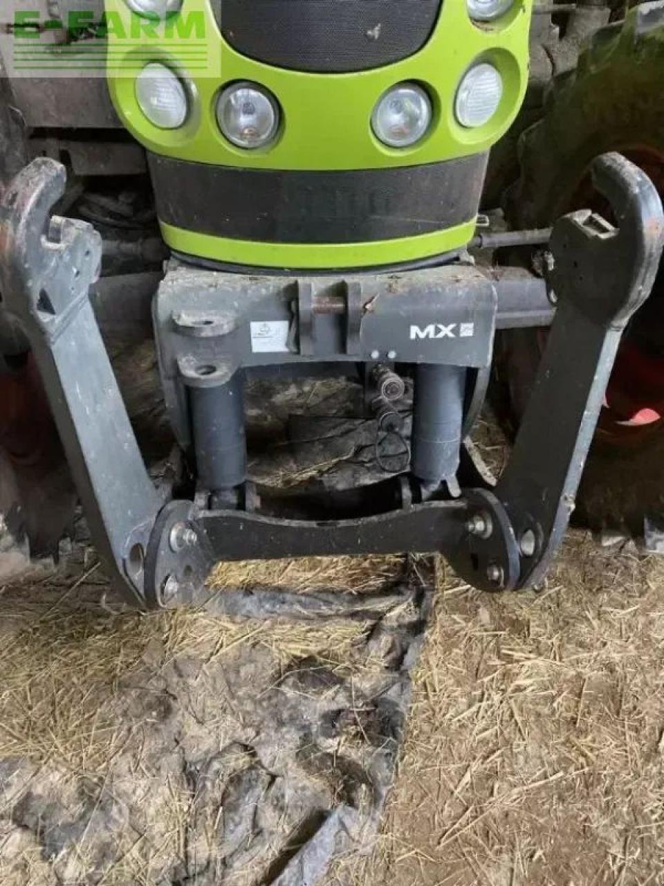 Traktor типа CLAAS ares 557 atz ATZ, Gebrauchtmaschine в SAINTE-GENEVIÈVE-SUR-ARGENCE (Фотография 3)