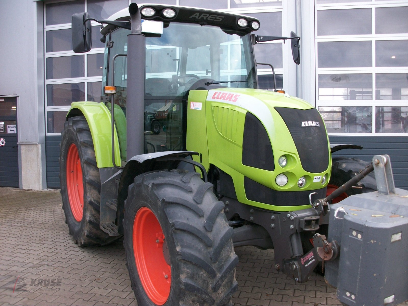 Traktor van het type CLAAS Ares 557 ATZ Comfort, Gebrauchtmaschine in Fürstenau (Foto 3)