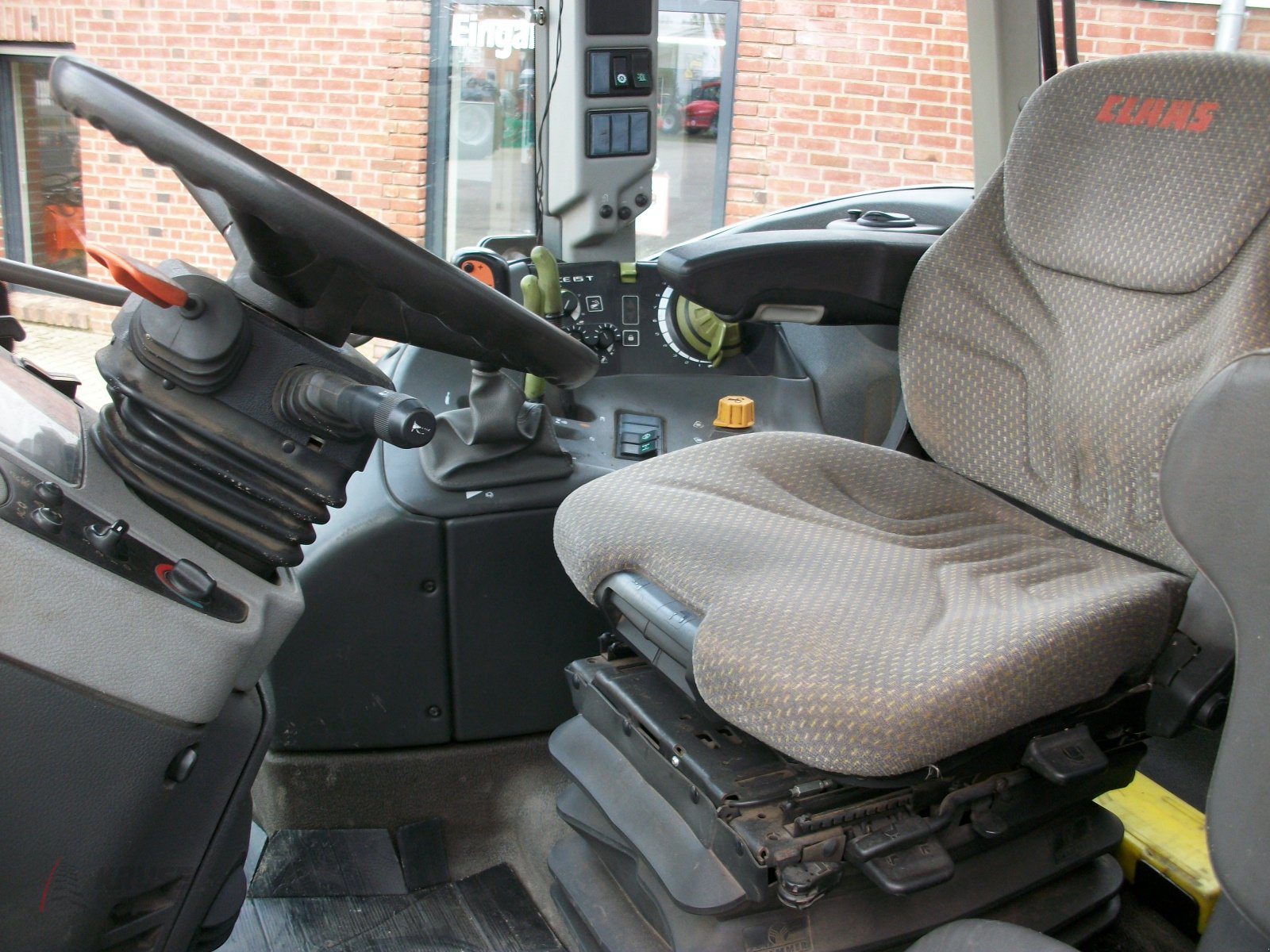 Traktor van het type CLAAS Ares 557 ATZ Comfort, Gebrauchtmaschine in Fürstenau (Foto 9)