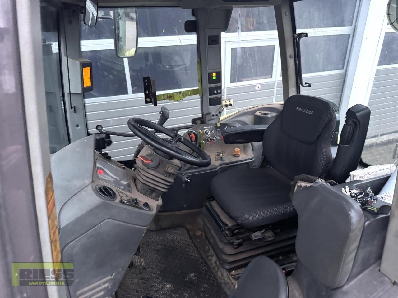 Traktor tipa CLAAS ARES 557 ATZ + Stoll F30 HDPM, Gebrauchtmaschine u Homberg/Ohm - Maulbach (Slika 3)