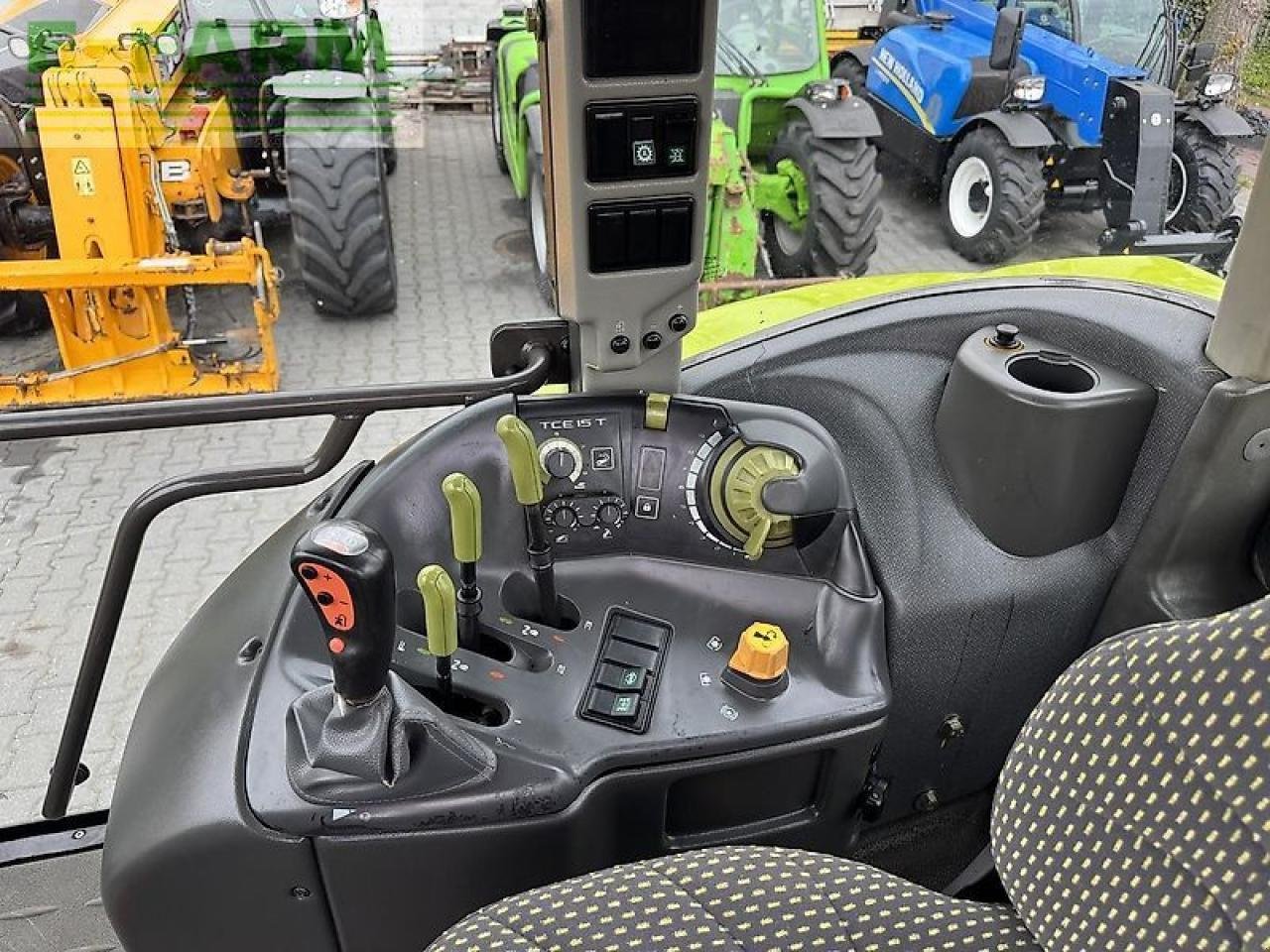 Traktor typu CLAAS ares 557 atz, Gebrauchtmaschine w DAMAS?AWEK (Zdjęcie 16)
