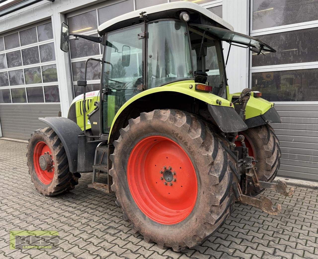 Traktor del tipo CLAAS ARES 557 ATZ, Gebrauchtmaschine en Homberg/Ohm - Maulbach (Imagen 9)