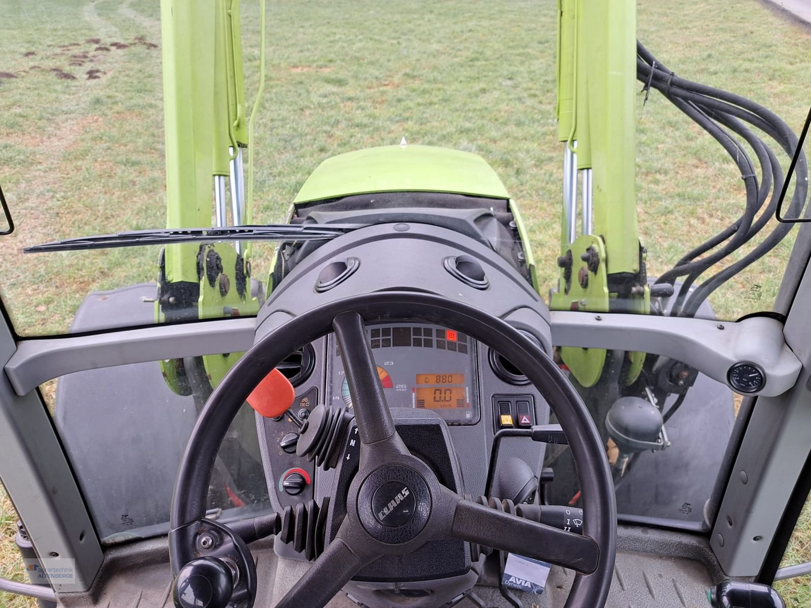 Traktor van het type CLAAS Ares 557 ATZ, Gebrauchtmaschine in Altenberge (Foto 5)