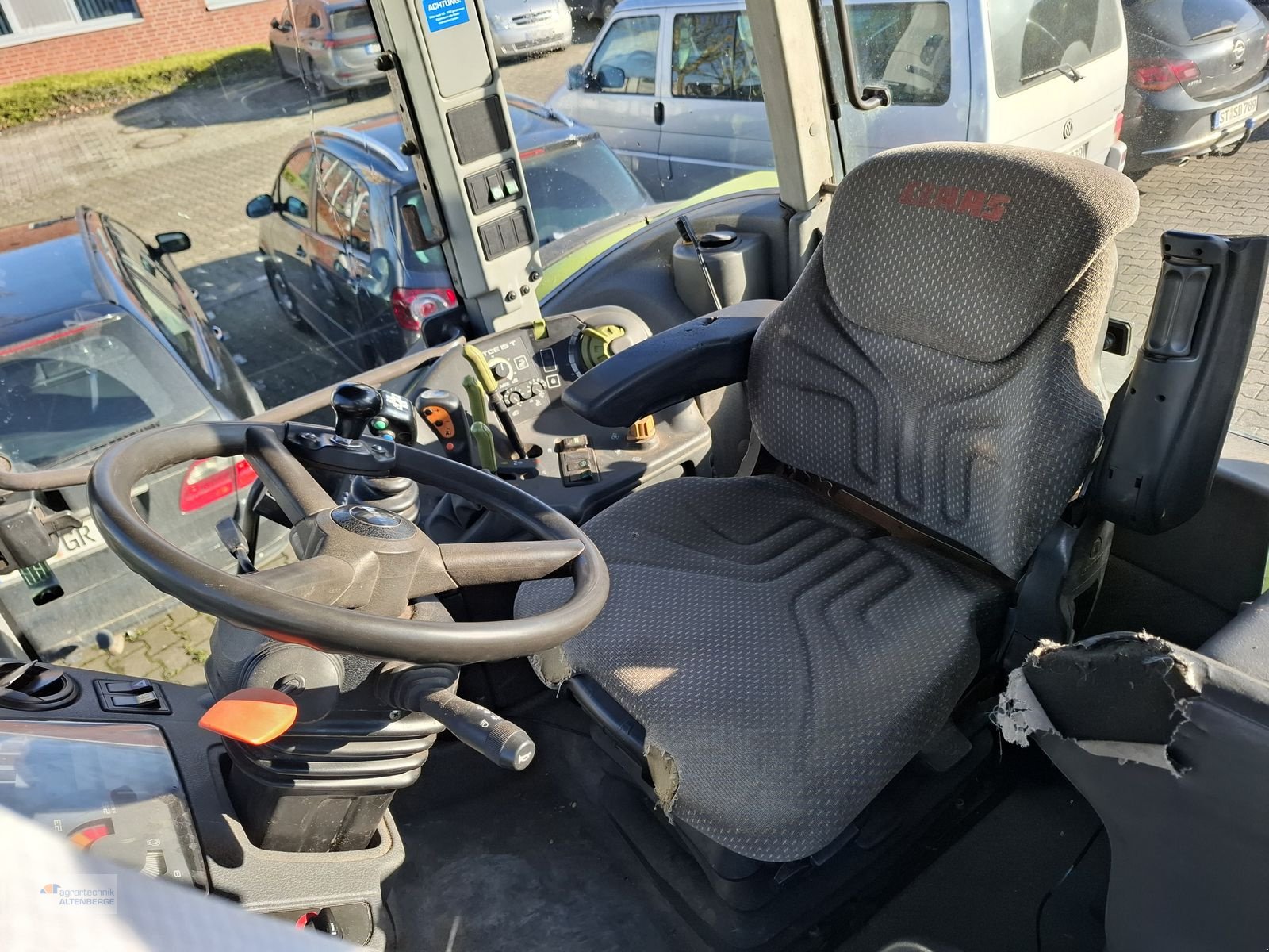 Traktor of the type CLAAS Ares 557 ATZ, Gebrauchtmaschine in Altenberge (Picture 13)