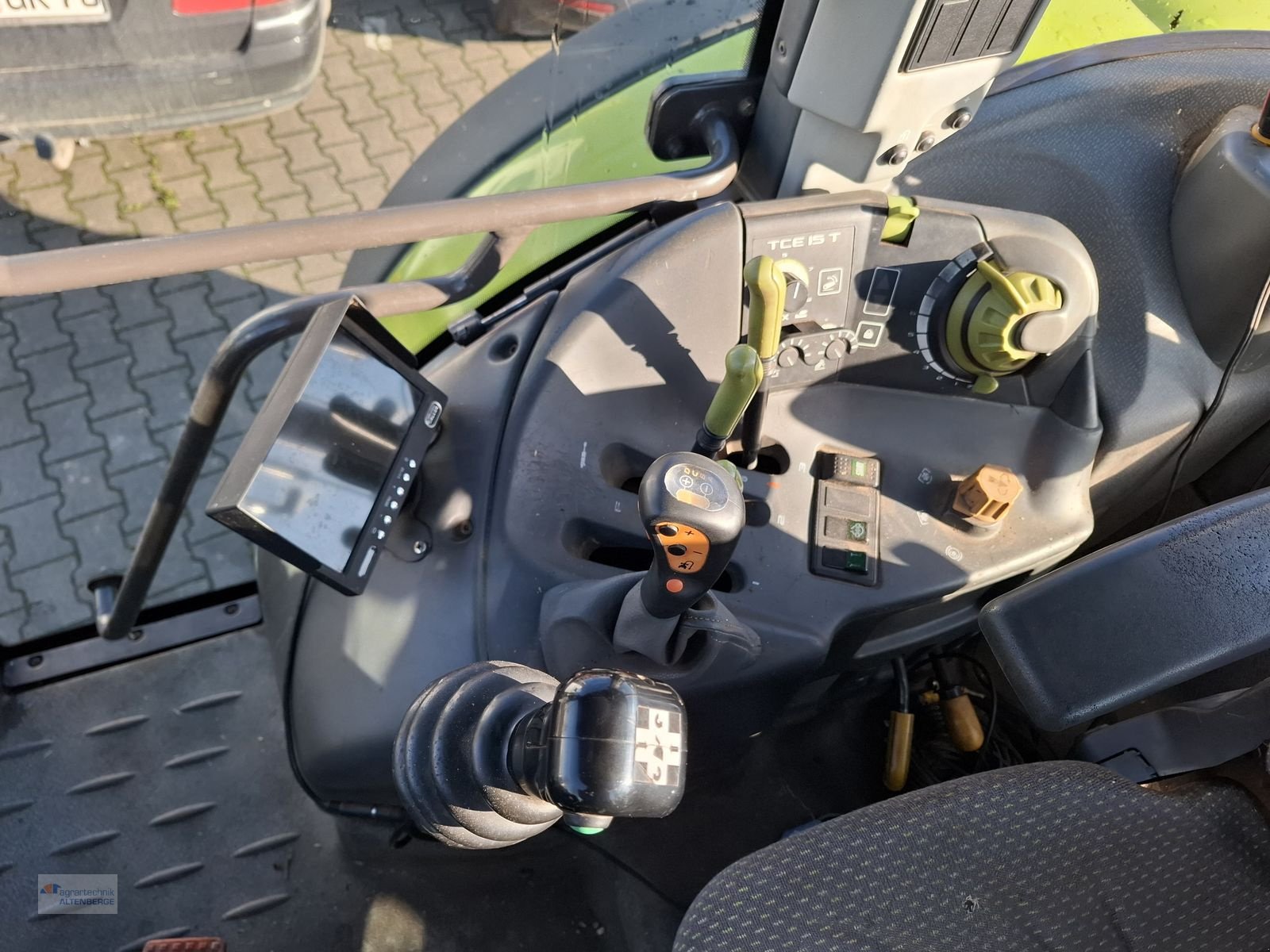 Traktor of the type CLAAS Ares 557 ATZ, Gebrauchtmaschine in Altenberge (Picture 14)