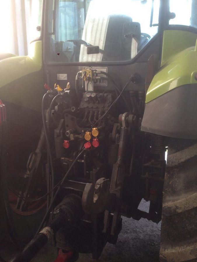 Traktor del tipo CLAAS Ares 567 ATZ, Gebrauchtmaschine en Burgkirchen (Imagen 4)