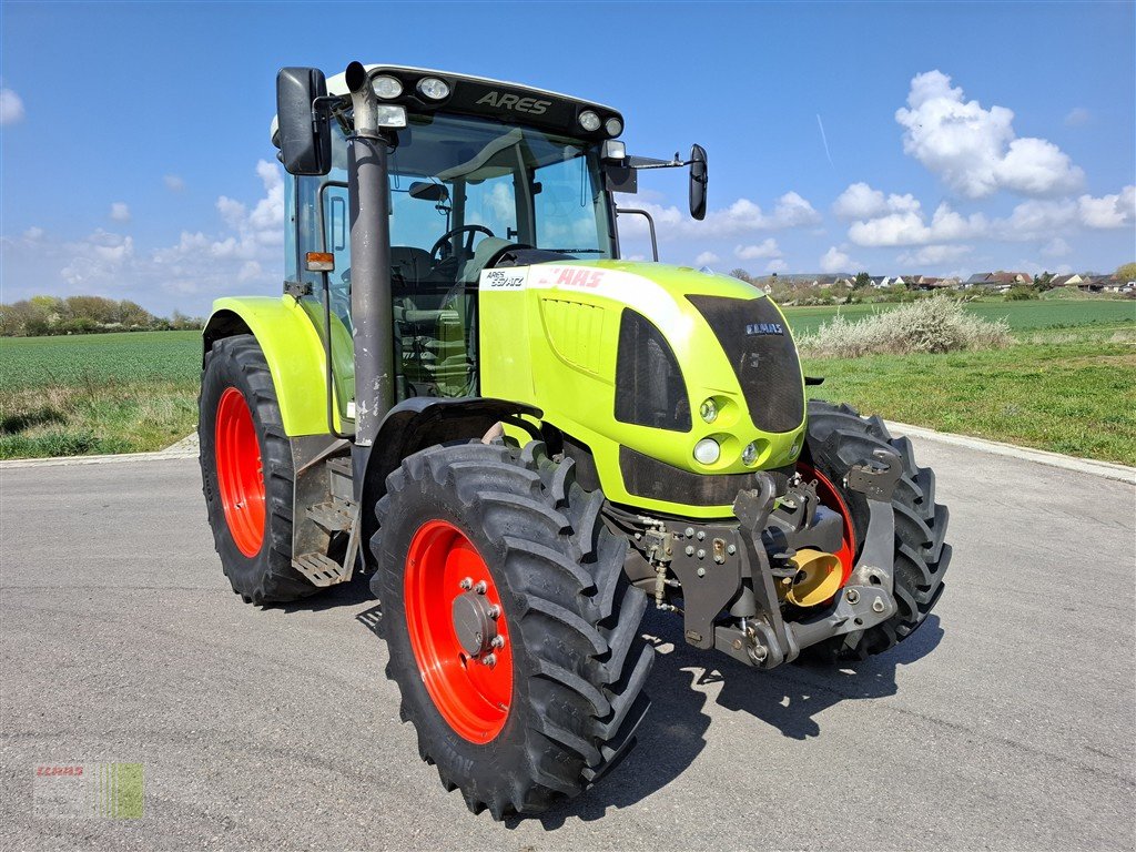 Traktor от тип CLAAS Ares 567 ATZ, Gebrauchtmaschine в Wassertrüdingen (Снимка 21)