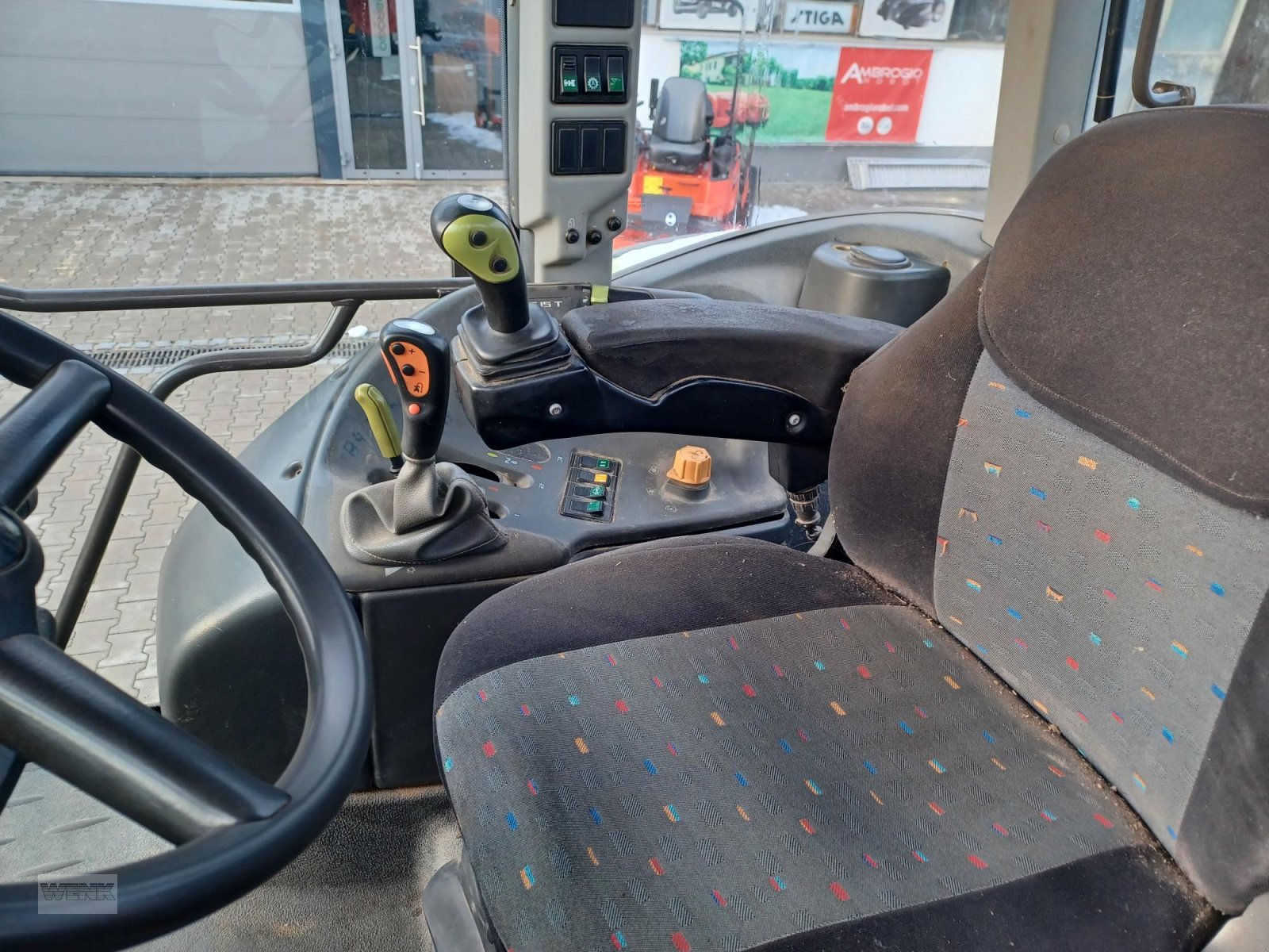 Traktor van het type CLAAS Ares 567 ATZ, Gebrauchtmaschine in Steinach (Foto 5)