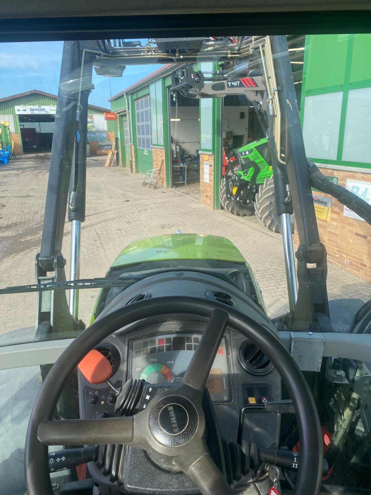 Traktor του τύπου CLAAS Ares 577 ATZ, Gebrauchtmaschine σε Diemelsee (Φωτογραφία 11)