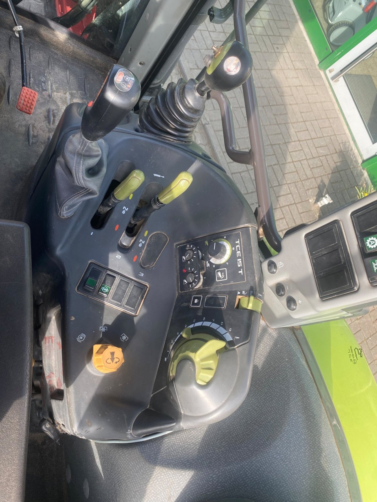 Traktor του τύπου CLAAS Ares 577 ATZ, Gebrauchtmaschine σε Diemelsee (Φωτογραφία 12)