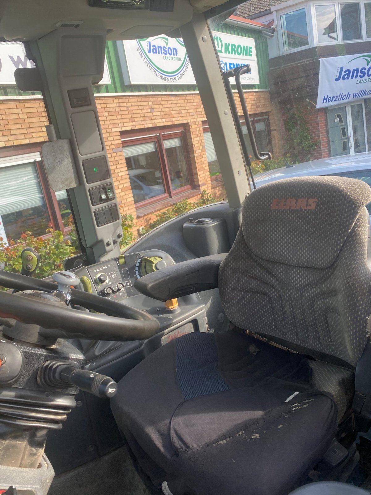 Traktor του τύπου CLAAS Ares 577 ATZ, Gebrauchtmaschine σε Diemelsee (Φωτογραφία 14)