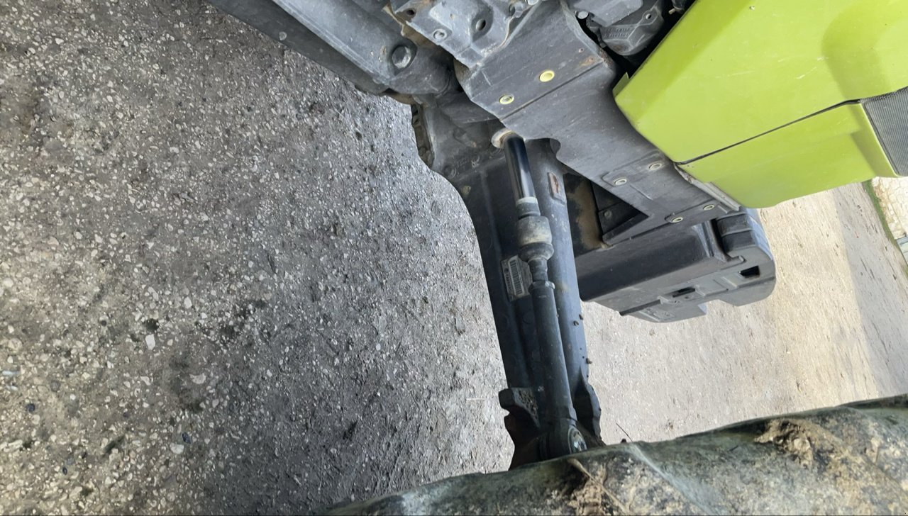 Traktor des Typs CLAAS ARES 616 RC, Gebrauchtmaschine in MORLHON LE HAUT (Bild 7)