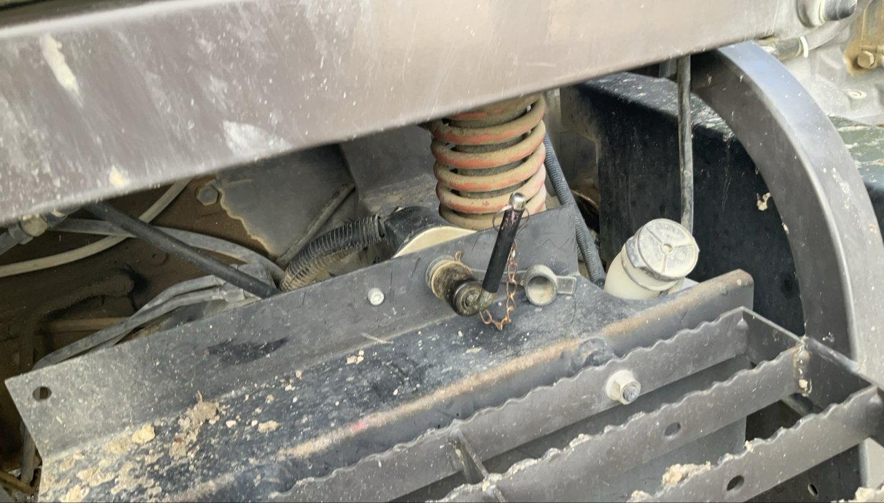 Traktor des Typs CLAAS ARES 616 RC, Gebrauchtmaschine in MORLHON LE HAUT (Bild 8)