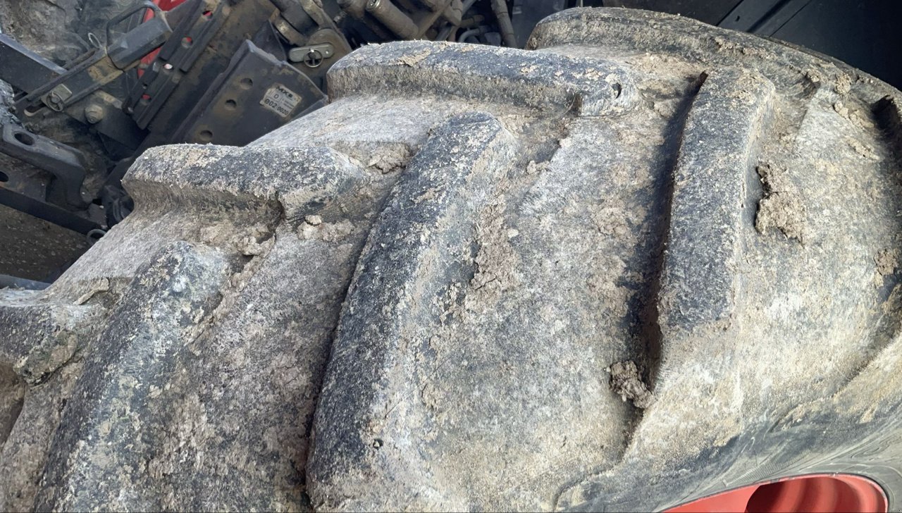 Traktor des Typs CLAAS ARES 616 RC, Gebrauchtmaschine in MORLHON LE HAUT (Bild 10)