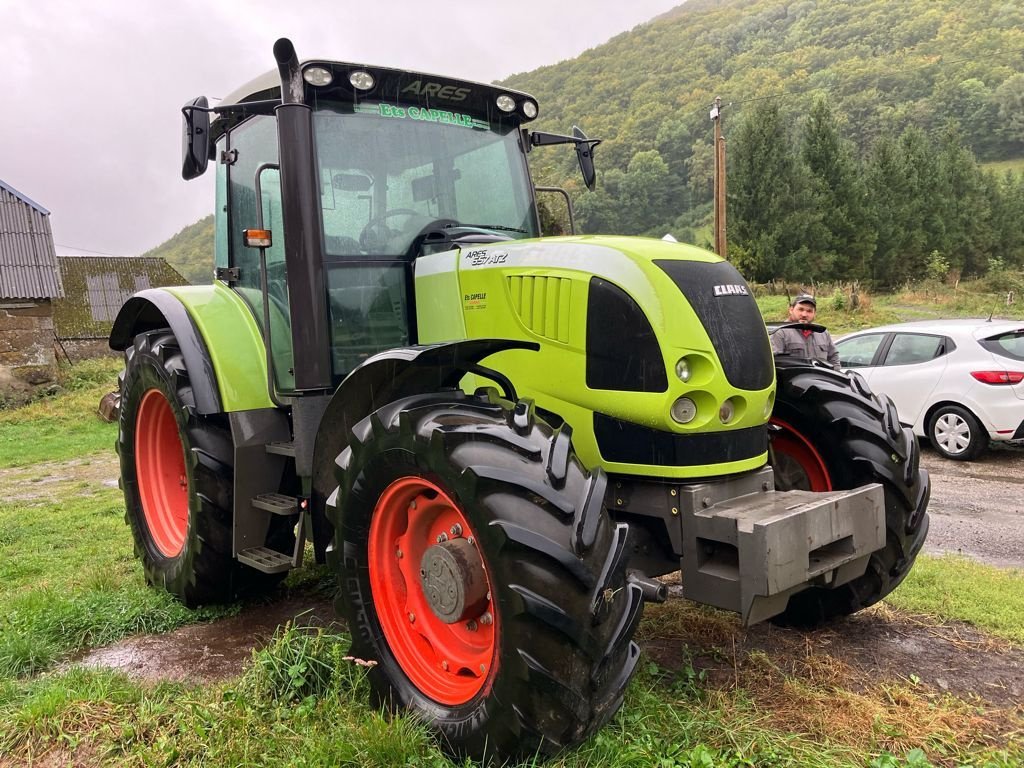 Traktor typu CLAAS ARES 657 ATZ, Gebrauchtmaschine w SAINTE GENEVIEVE SUR AGENCE (Zdjęcie 2)