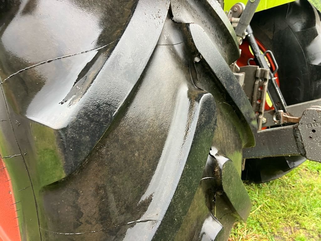 Traktor typu CLAAS ARES 657 ATZ, Gebrauchtmaschine w SAINTE GENEVIEVE SUR AGENCE (Zdjęcie 6)