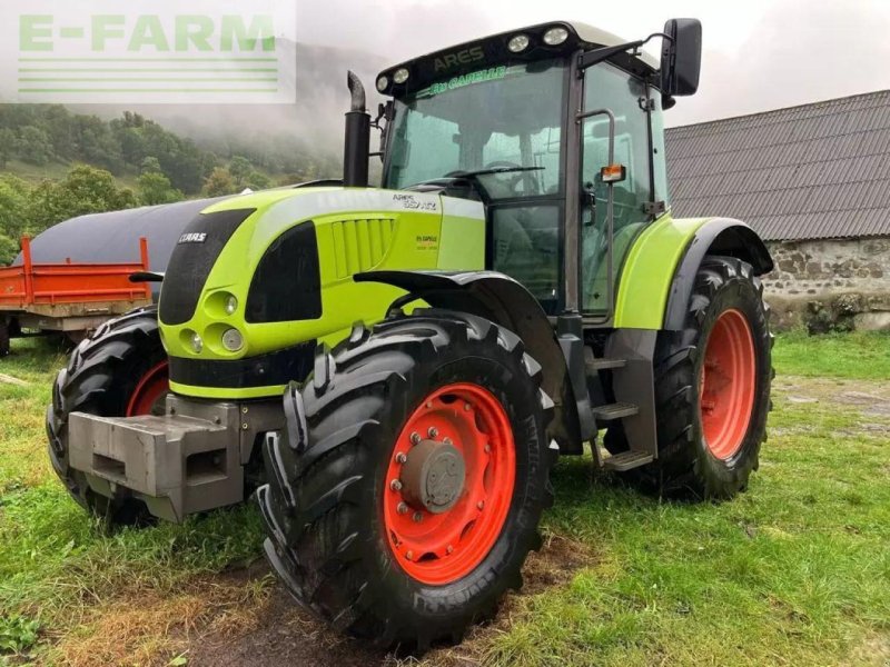 Traktor от тип CLAAS ares 657 atz, Gebrauchtmaschine в SAINTE-GENEVIÈVE-SUR-ARGENCE (Снимка 1)