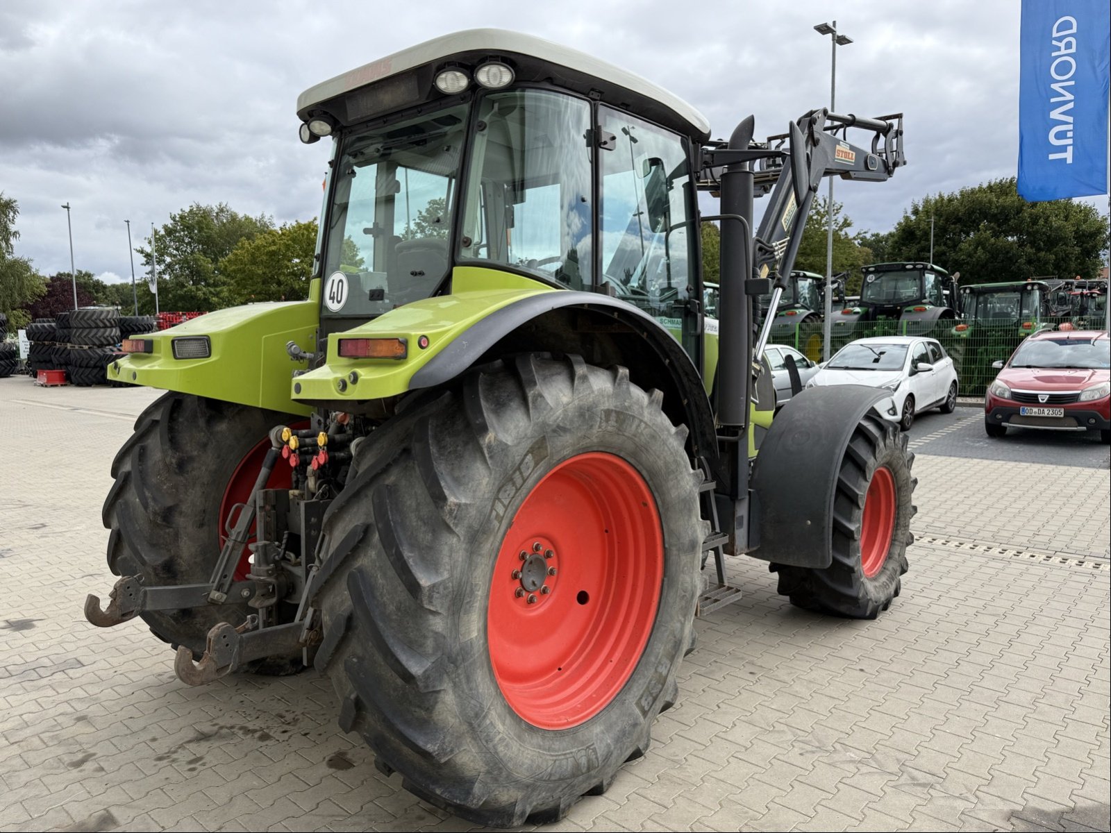 Traktor des Typs CLAAS Ares 657 ATZ, Gebrauchtmaschine in Elmenhorst-Lanken (Bild 4)